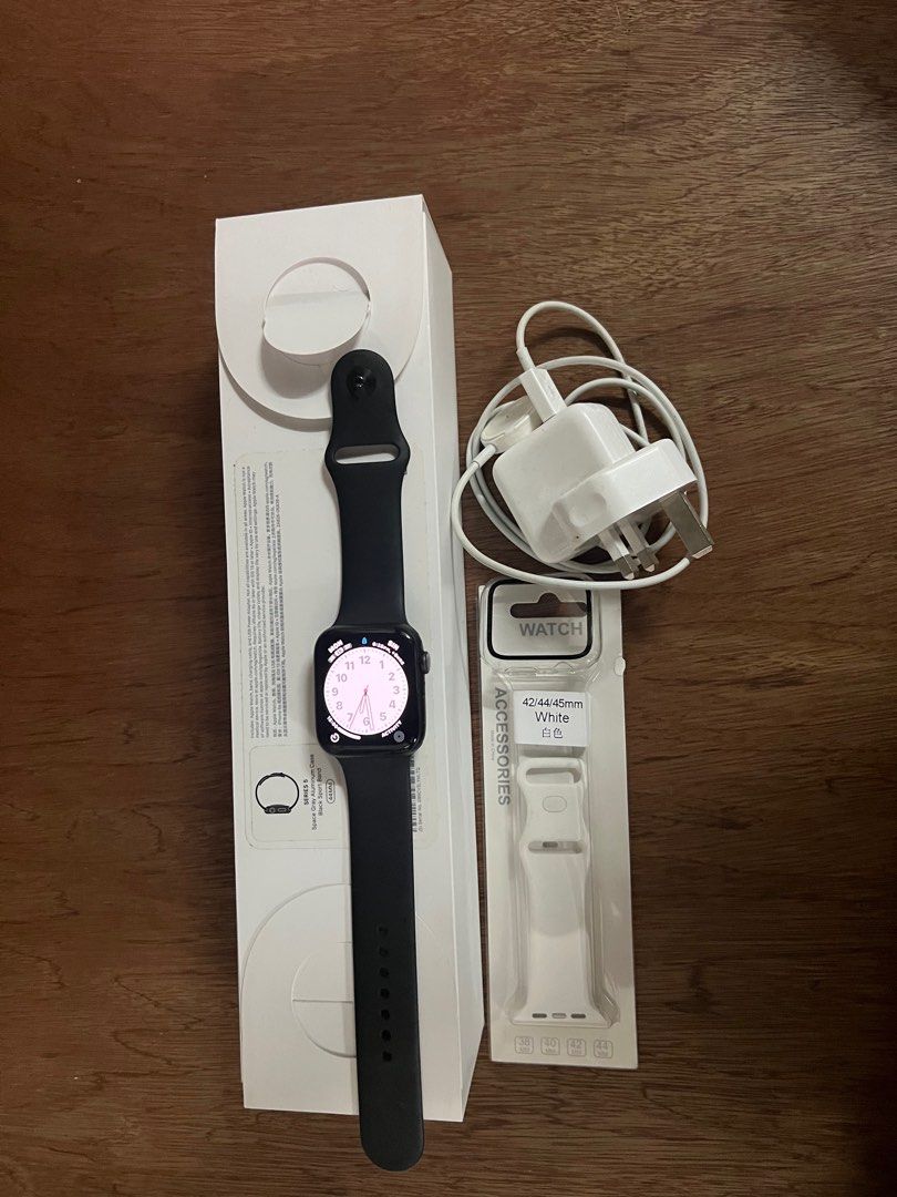 Apple Watch Series 5 44mm only gps Mobile Phones Gadgets
