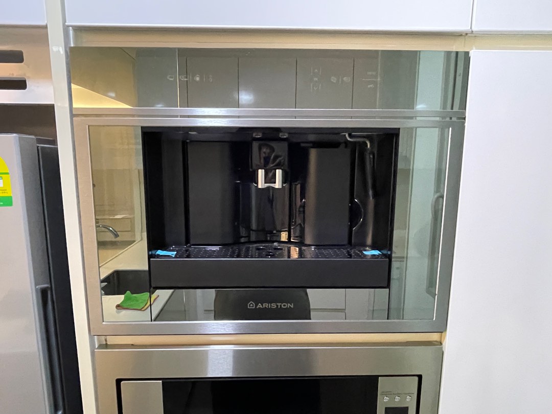 Ariston built in coffee machine, TV & Home Appliances, Kitchen