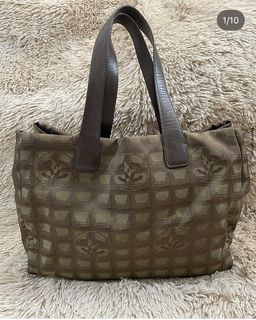 (Category: ) located in . Submitted by shopbymom (Listing ID 1239708585, Image 1). Description: .