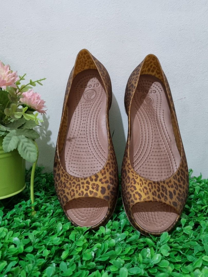 Authentic Crocs Peep Toe Leopard Print Flats Women s Fashion
