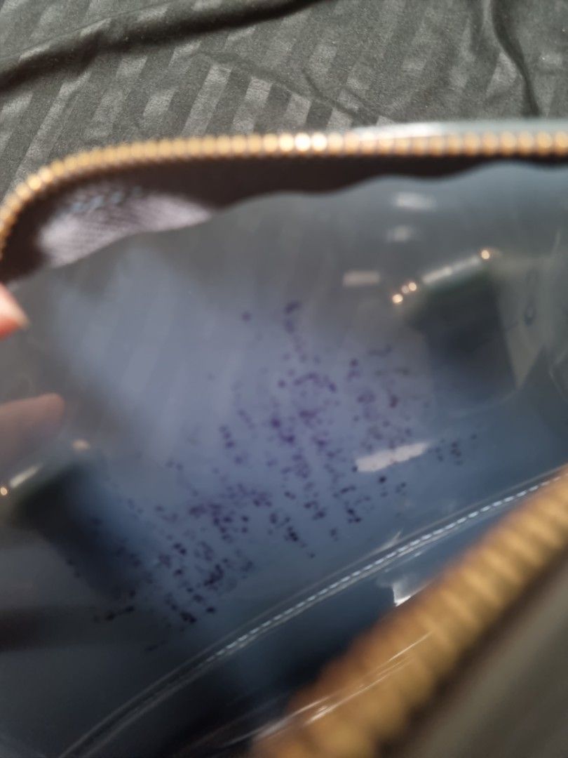 Authentic Furla (Category: Luxury Bags & Wallets) located in Calamba. Submitted by handpickedbynetty (Listing ID 1239632336, Image 2). Description: .