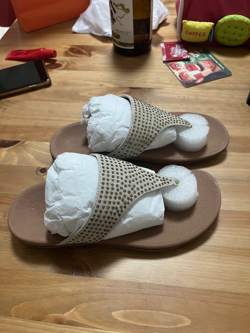 closed toe formal sandals