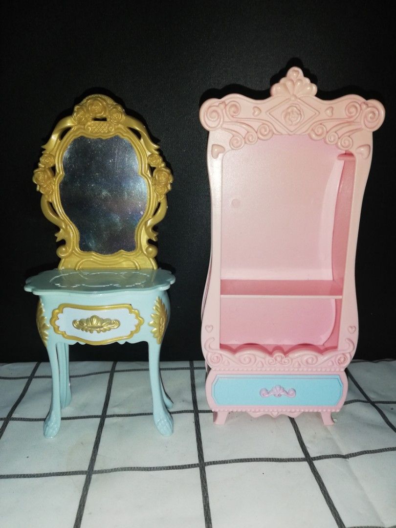 Barbie Furniture (Category: Babies & Kids Fashion) located in Mabalacat. Submitted by declutter_by_eij (Listing ID 1239652260, Image 3). Description: PM for more details.