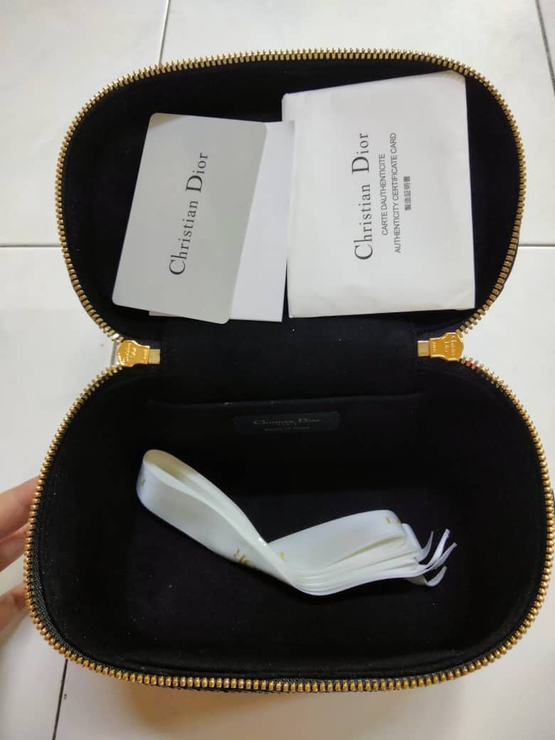 Beg discount christian dior