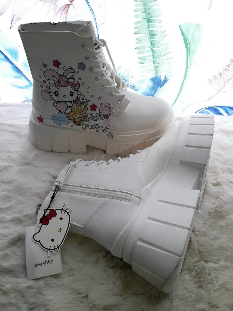 Bershka Hello Kitty Boots Original On Carousell Bershka Hello Kitty Boots Original On Carousell
