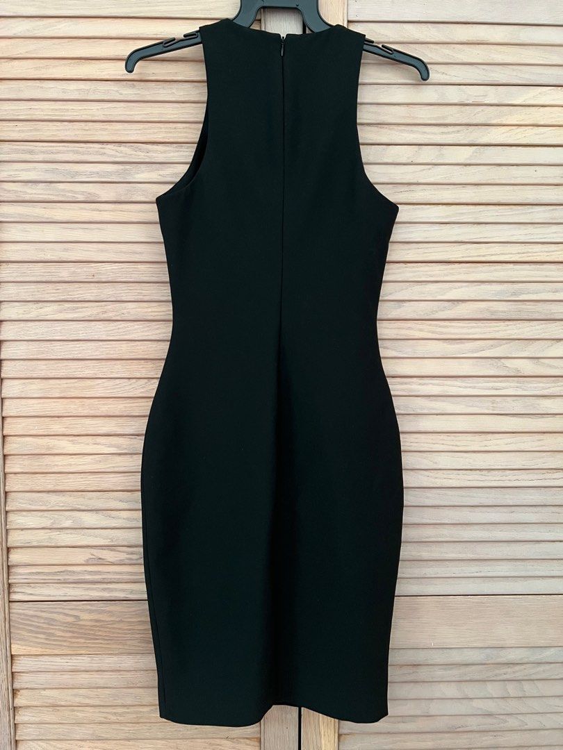 Black fitted shift dress new arrivals