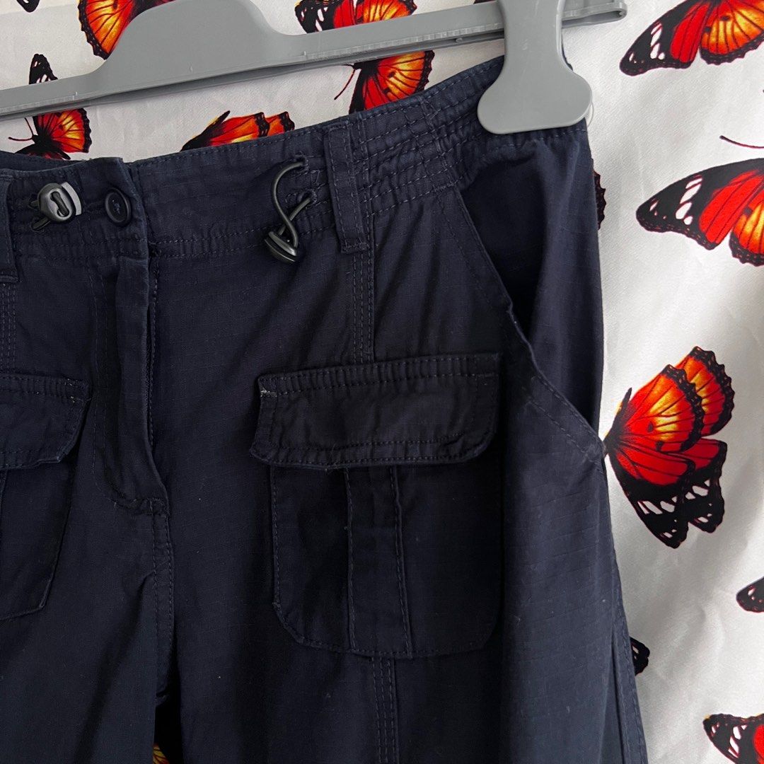 BNWT brandy melville navy / light brown kim cargo pants, 女裝, 褲＆半截裙, 牛仔褲、Leggings Carousell