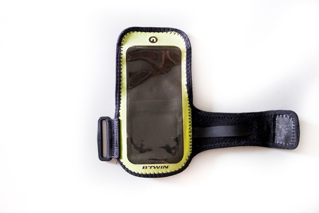 BTWin mobile phone pouch black green decathlon MTB hybrid road