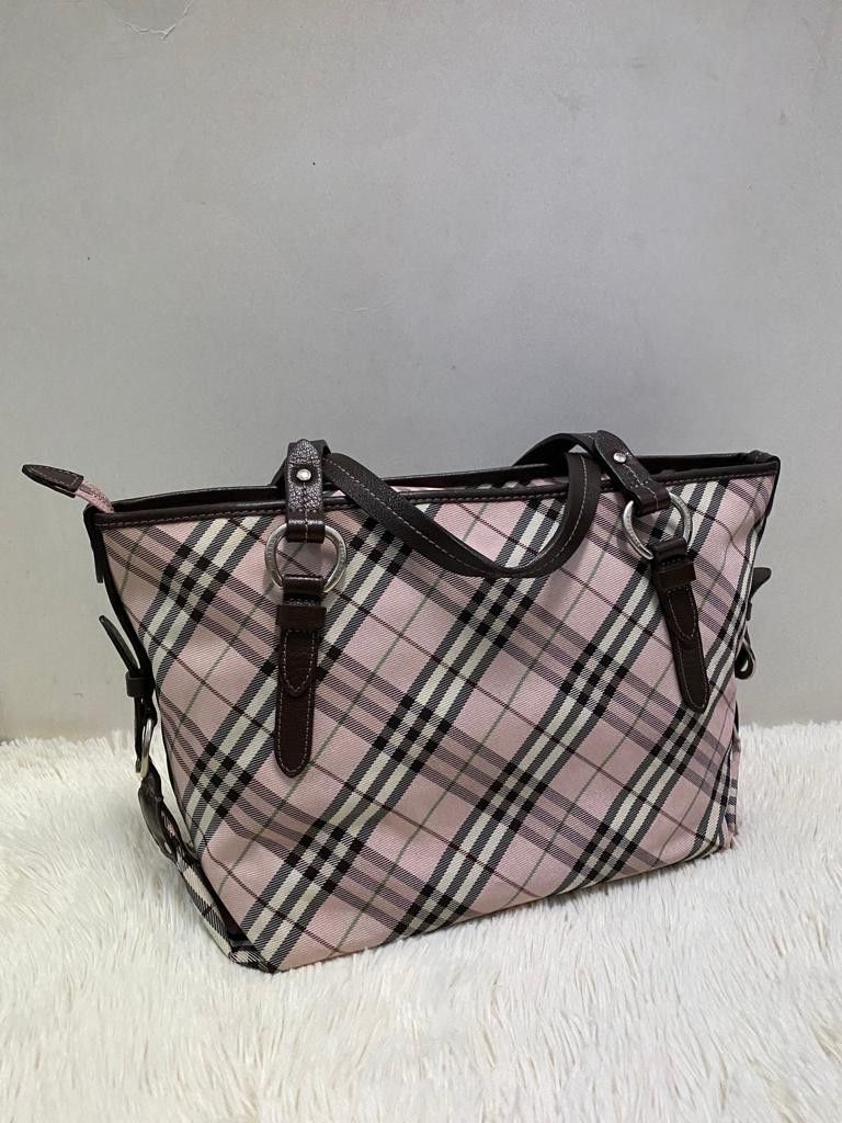 Burberry london blue label bag discount price