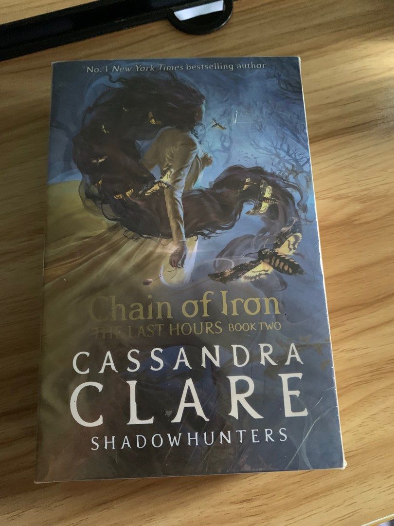 Chain of Iron The Last Hours Book Two, Hobbies & Toys, Books & Magazines, Storybooks on Carousell