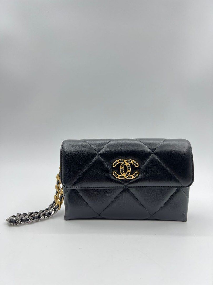 Chanel 19 Black Flap with Wristlet Chain GHW