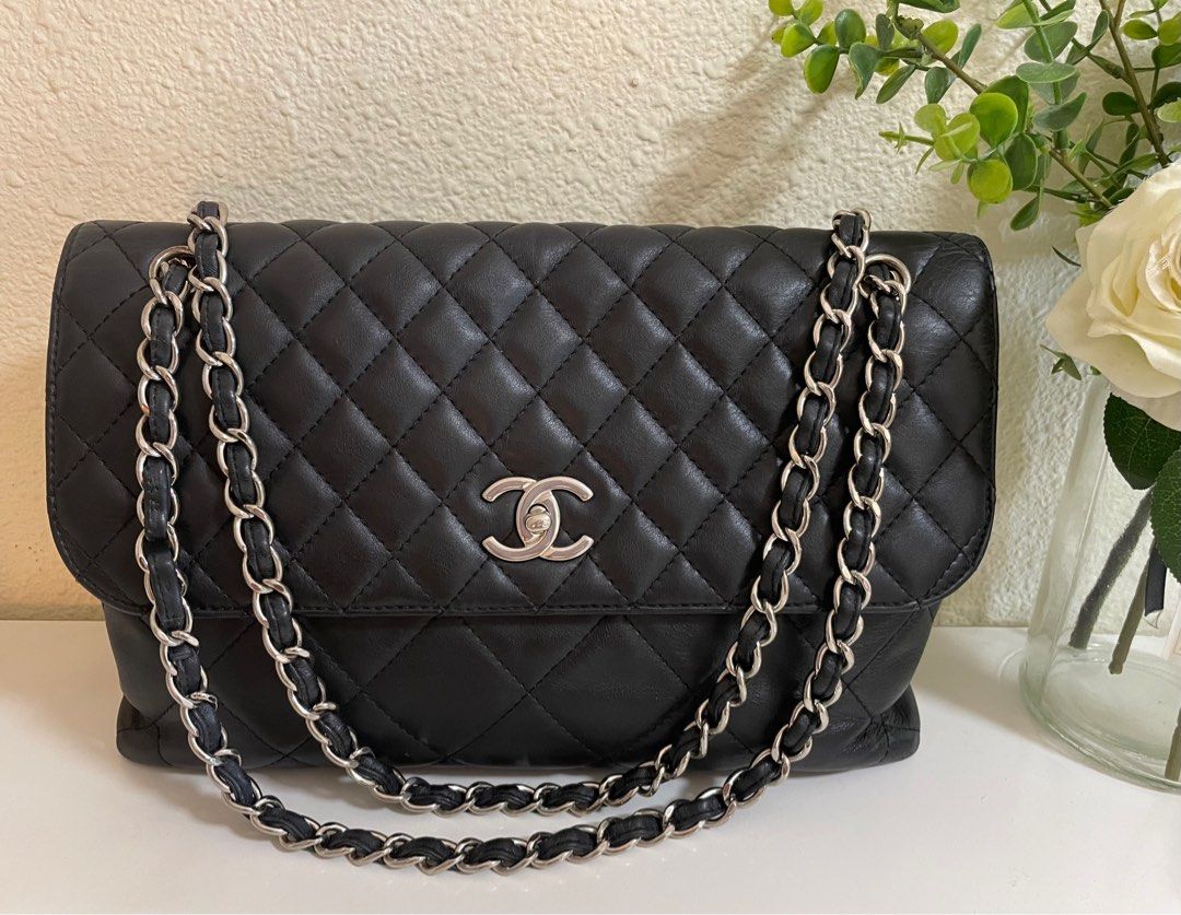 Chanel Classic Medium Bag, Luxury, Bags & Wallets on Carousell