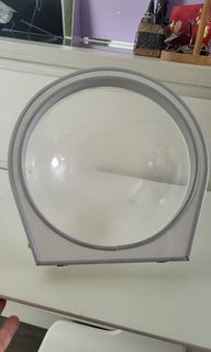 Chinchilla chill globe, UFO