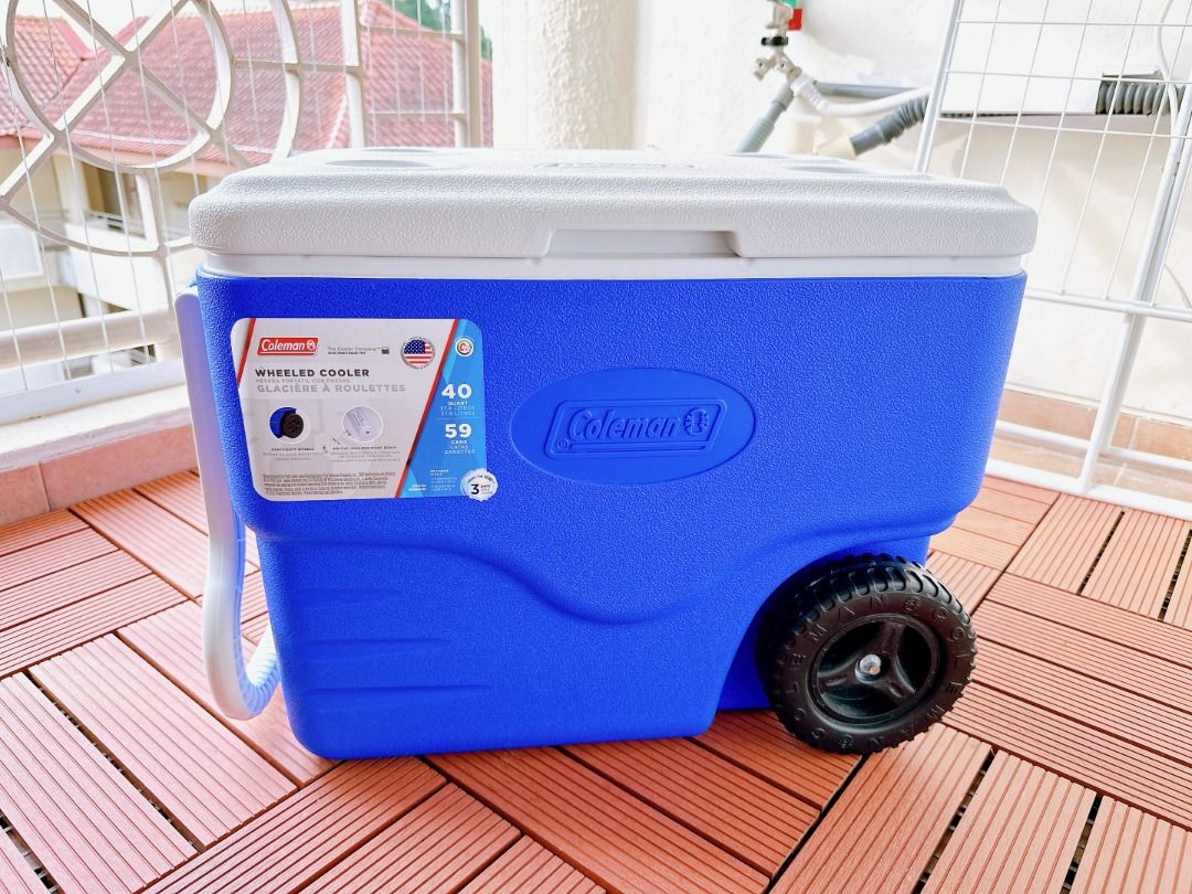 Coleman 40 Quart Wheeled Cooler with tow handle Furniture Home