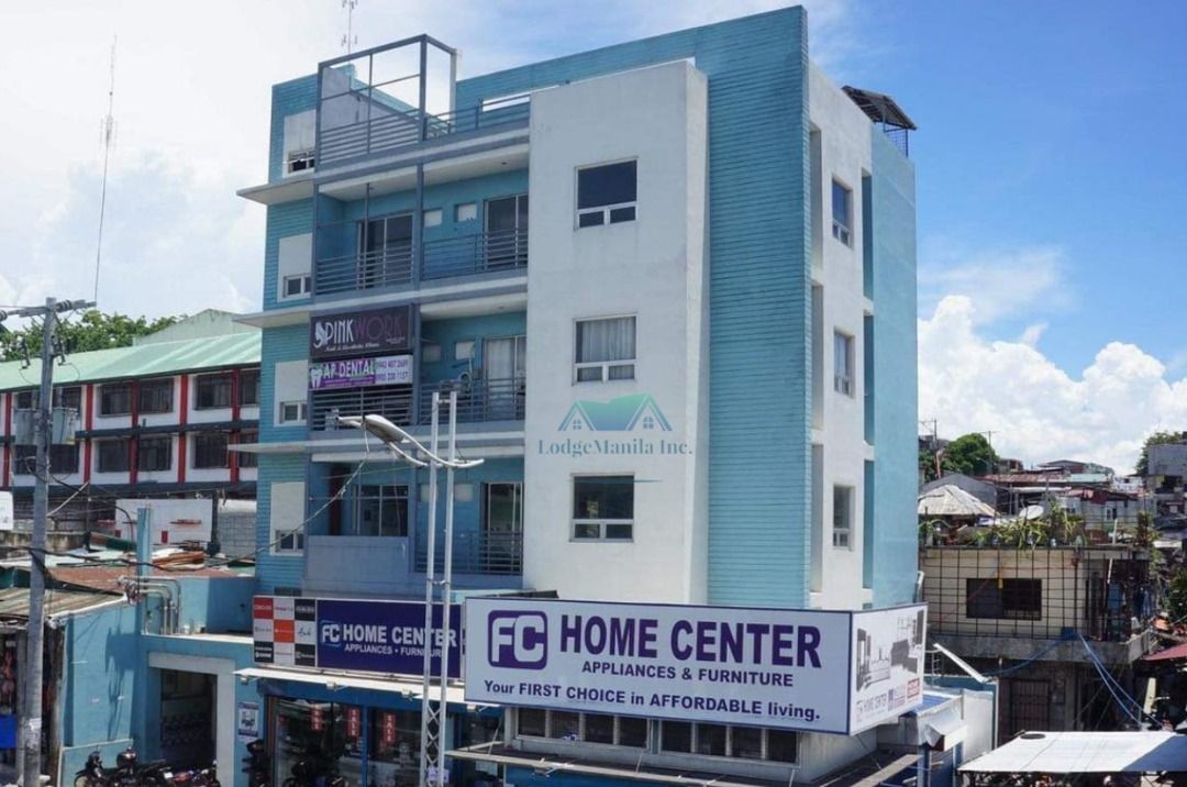 Commercial space in Water fun Taguig City For sale whole building