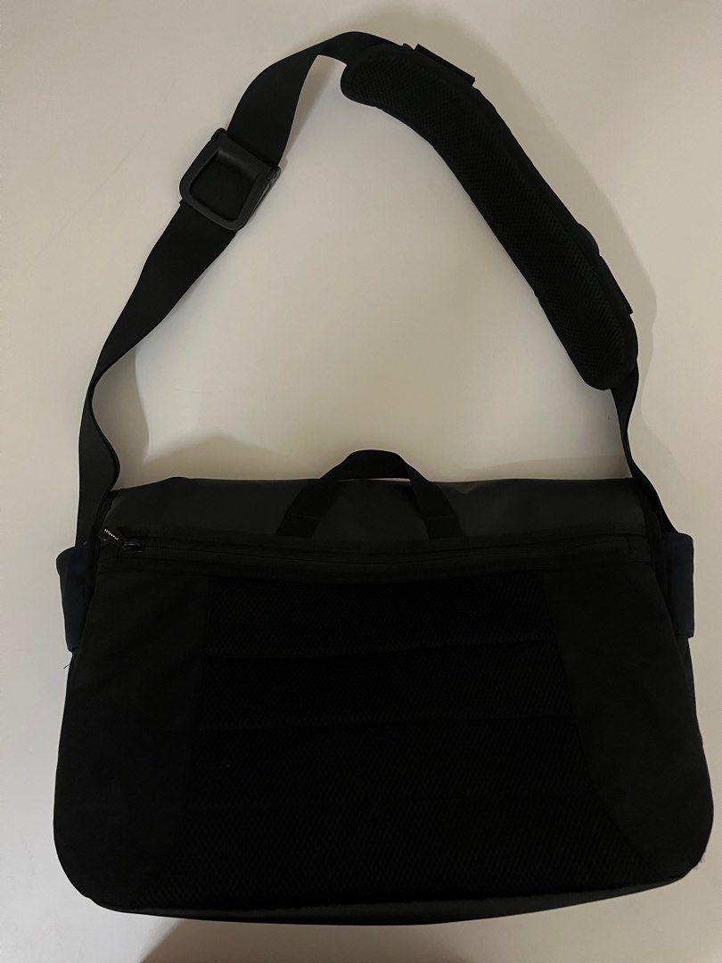 Crumpler Muli 9000 Camera Sling Bag