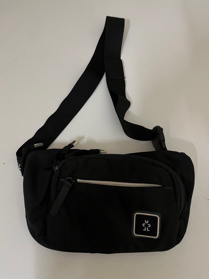 Crumpler stash hip best sale pack