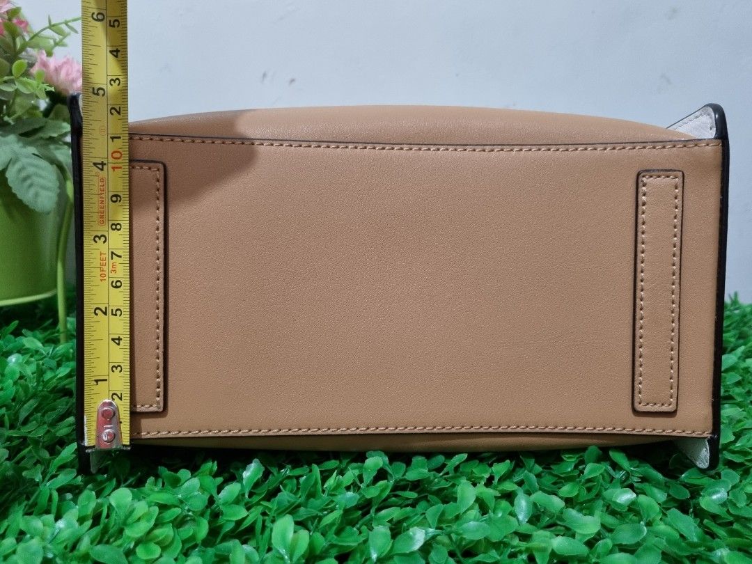 Decke Eudon Choi Accordion Bag Nude Wide Strap, Women's Fashion, Bags