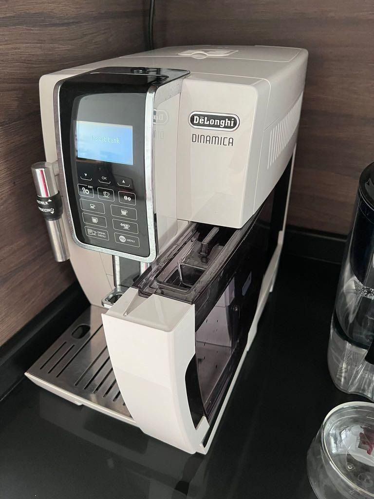 Delonghi Dinamica Espresso Machine Made in Italy, TV & Home
