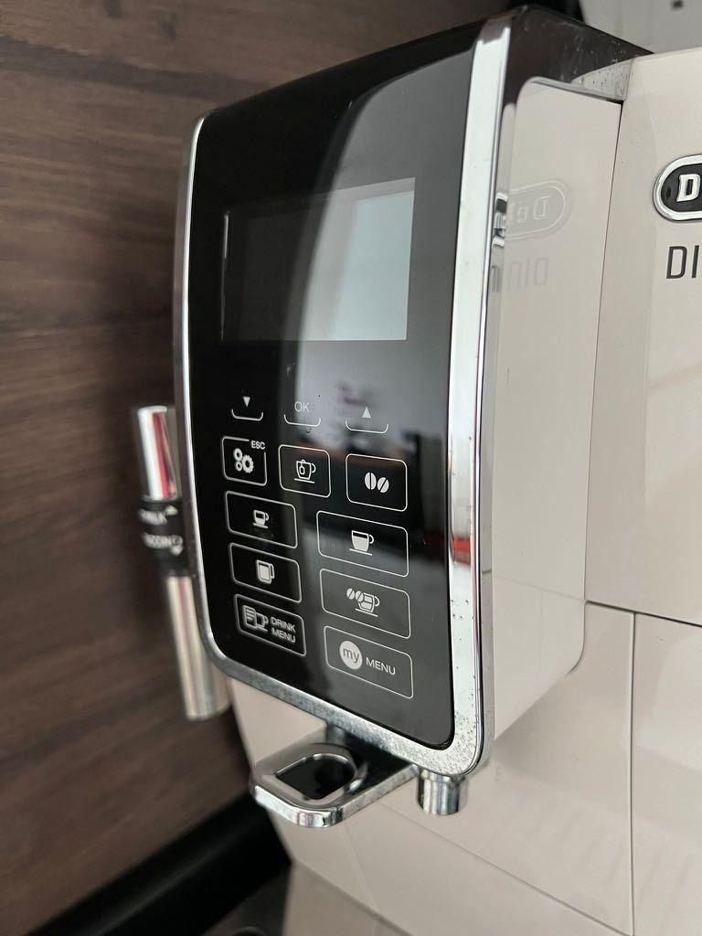 Delonghi Dinamica Espresso Machine Made in Italy, TV & Home