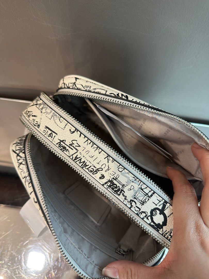 Dkny erin camera bag hot sale