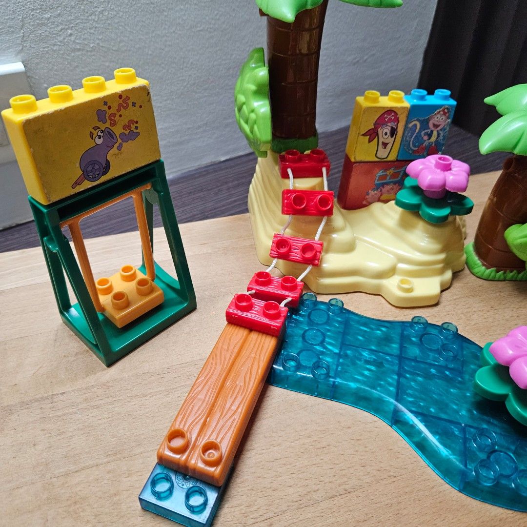 Dora Mega Bloks playset, Hobbies & Toys, Toys & Games on Carousell