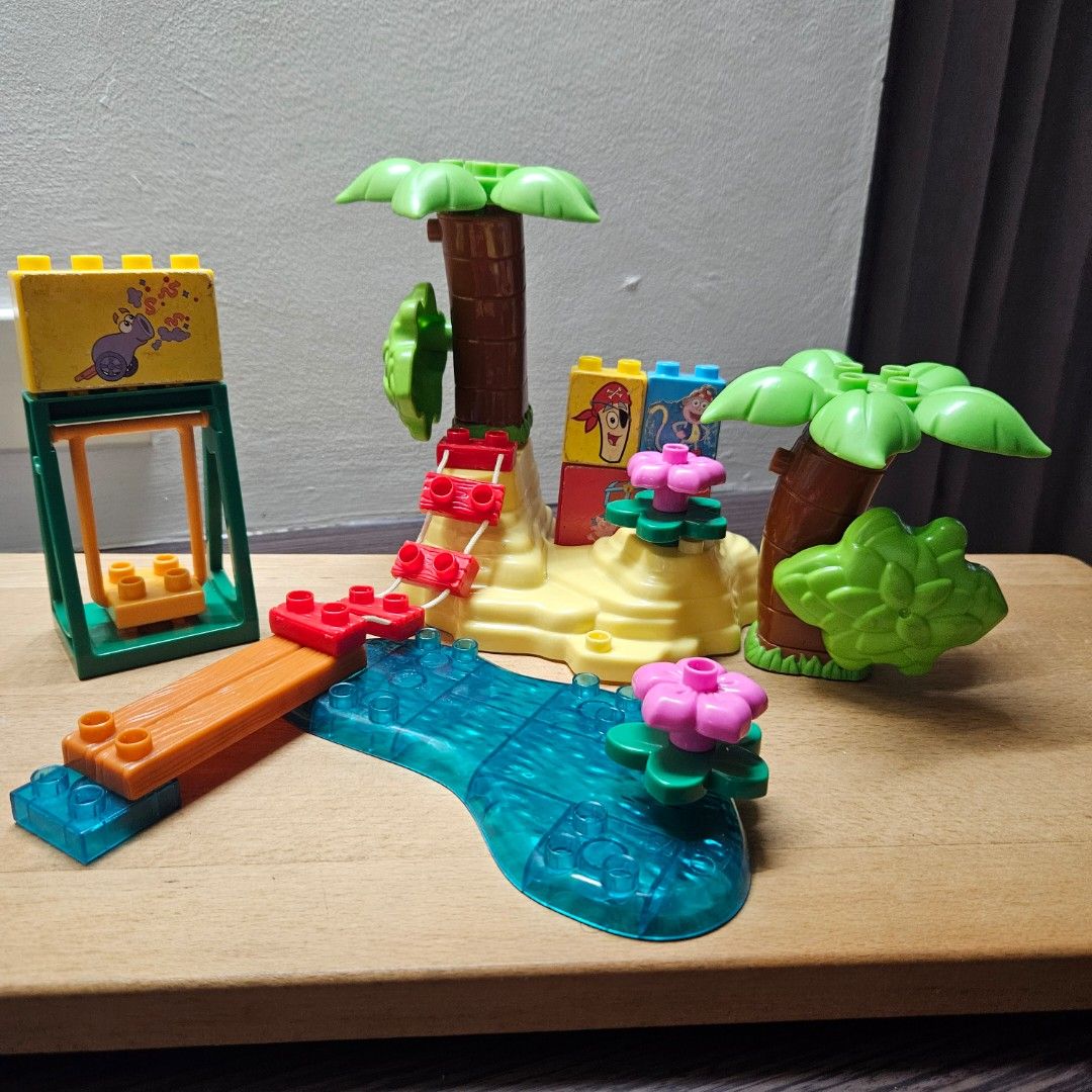 Dora Mega Bloks playset, Hobbies & Toys, Toys & Games on Carousell