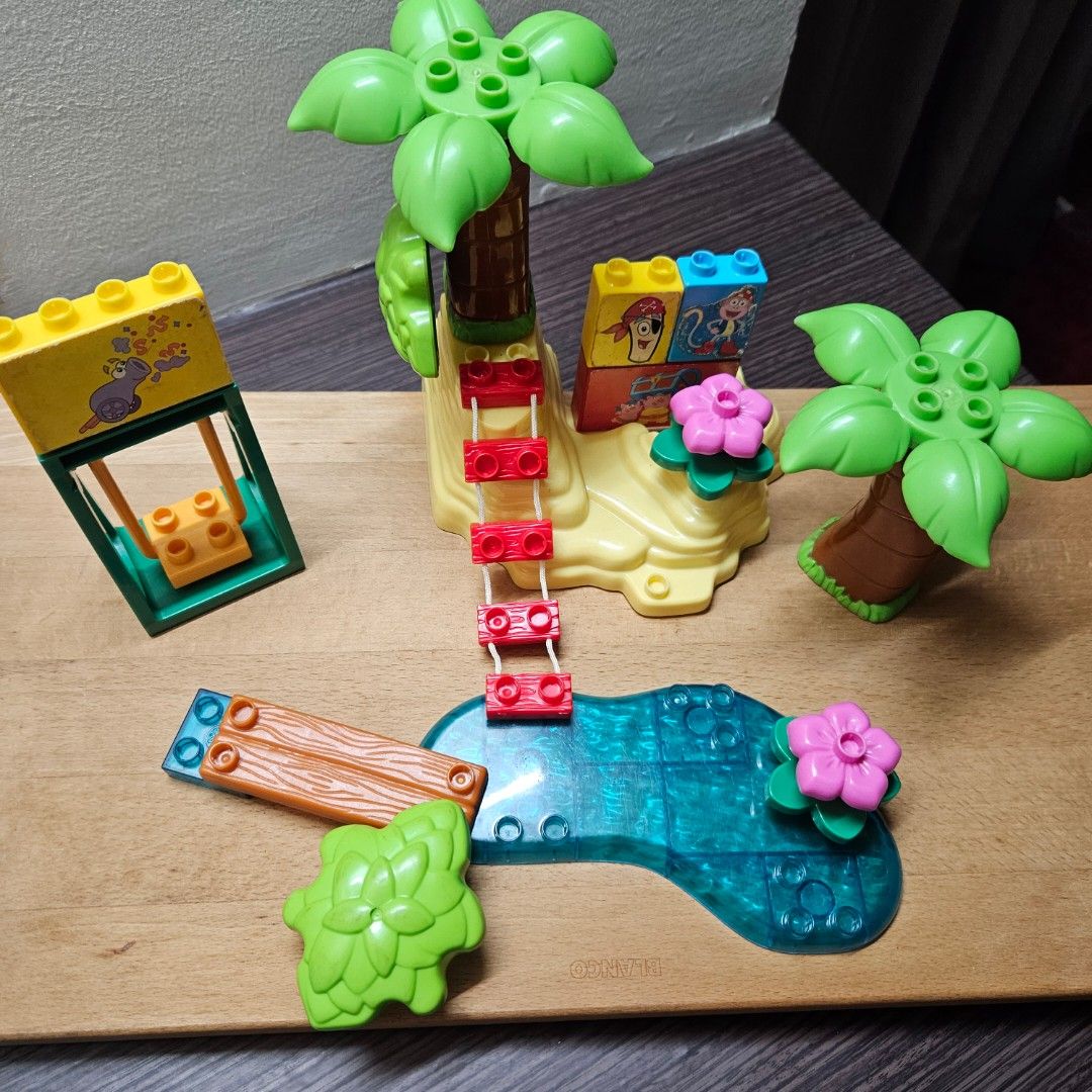 Dora Mega Bloks playset, Hobbies & Toys, Toys & Games on Carousell