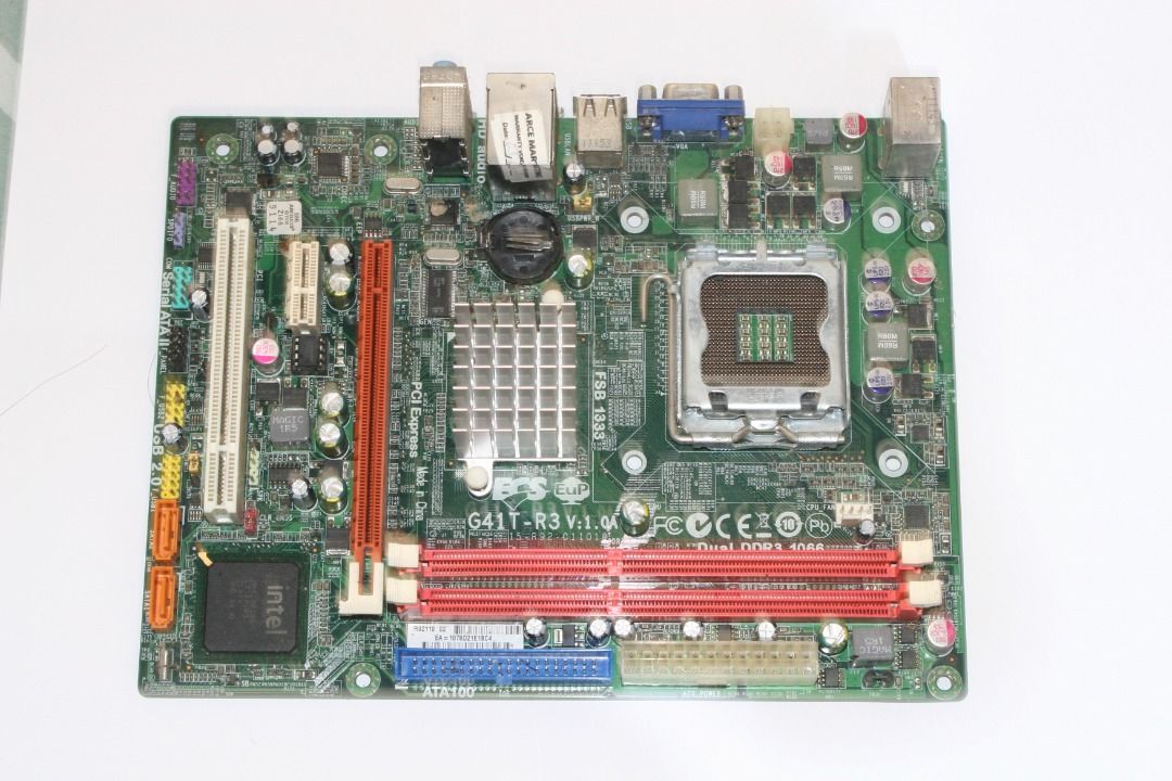 ECS G41T-R3 G41 DDR3 mATX Motherboard on Carousell