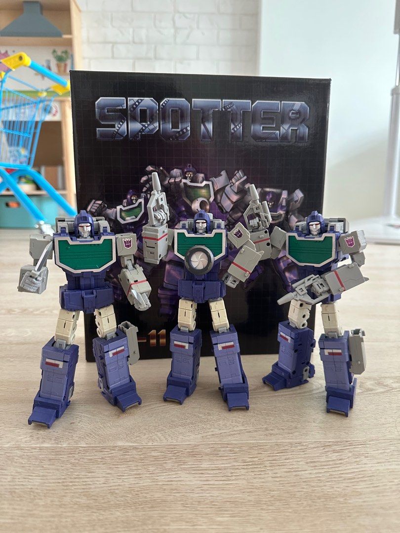 Fans online toys spotter