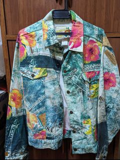 (Category: ) located in . Submitted by chendoljenner (Listing ID 1239558668, Image 1). Description: .