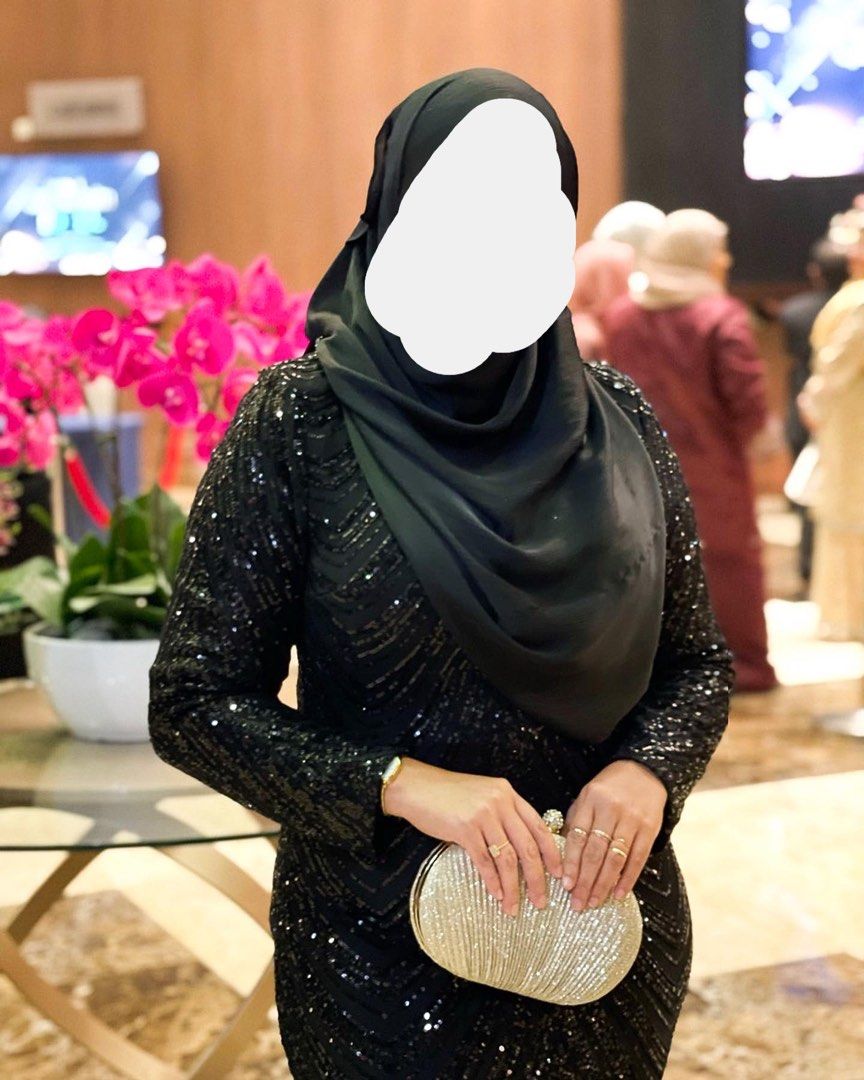 FOR RENT - Black Sequin Evening Dress, Women's Fashion, Dresses & Sets,  Evening Dresses & Gowns on Carousell