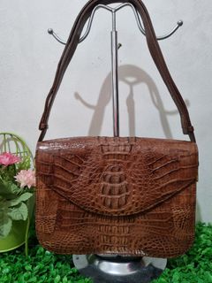 (Category: ) located in . Submitted by styleinabag (Listing ID 1239708094, Image 1). Description: .