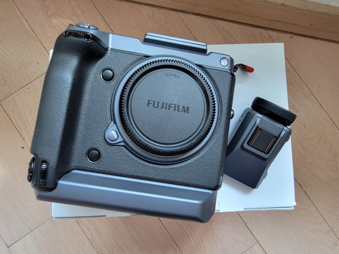 Gfx 100 GFX100 fuji fujifilm行貨有盒有保養證過保養配件齊兩粒原電