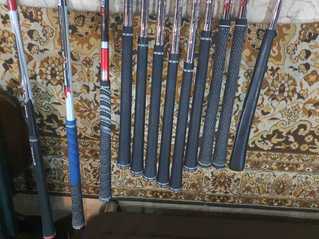 Golf Set (Category: Golf) located in Paranaque City. Submitted by manilagolfmarket (Listing ID 1239588618, Image 3). Description: For Sale Golf Set Titleist Vg3 R flex NS Pro steel shaft irons. Titleist vokey design 52 & 58 wedge. Titleist dead center putter. Taylor made wood, rescue & driver. Bag included for only 39.9k pick up Bf Paranaque or add shipping.