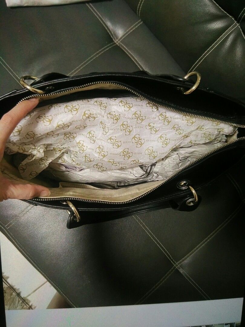 Guess Kamryn Shoulder Bag, Women's Fashion, Bags & Wallets, Shoulder