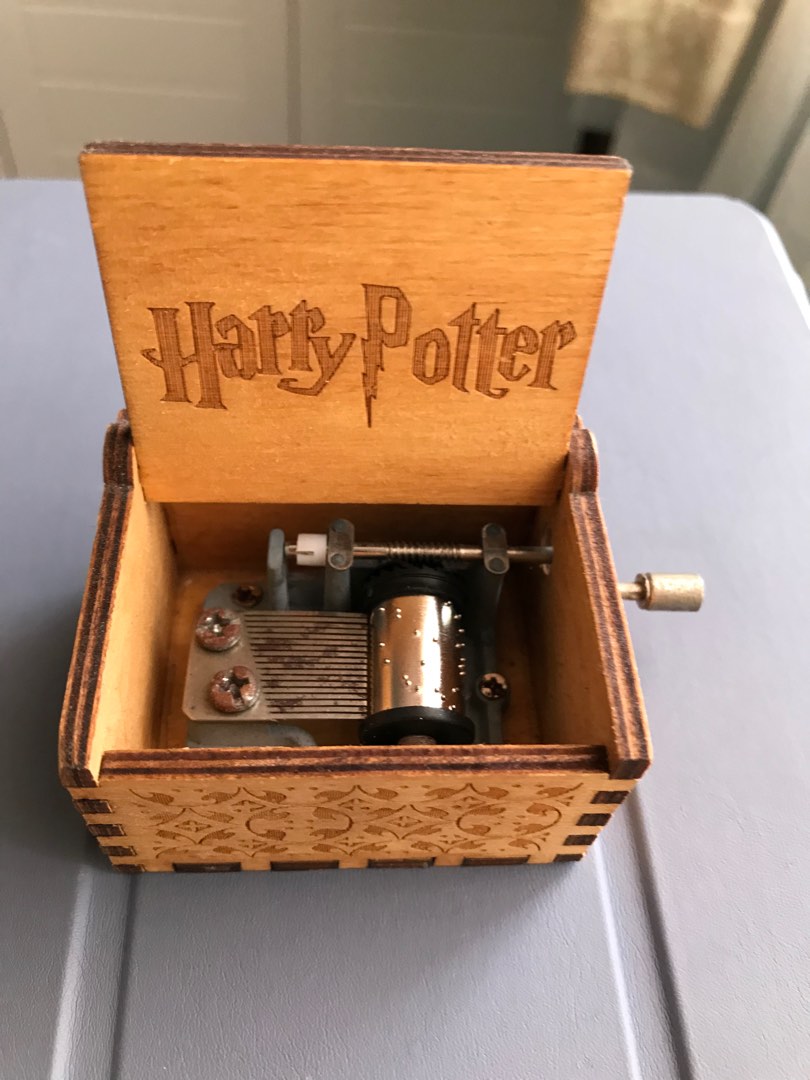 Harry Potter Musical Box, Hobbies & Toys, Collectibles & Memorabilia