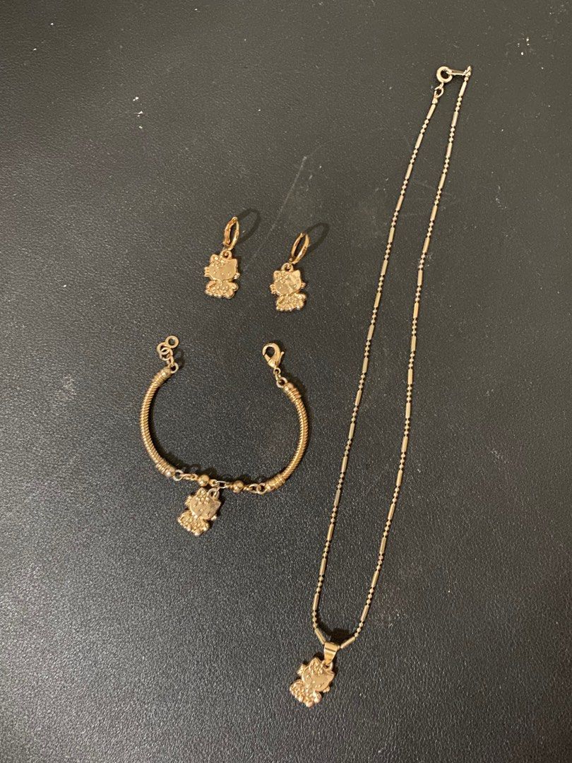 LUX Full Body Hello Kitty Necklace – Sophy's Shop✨🧿