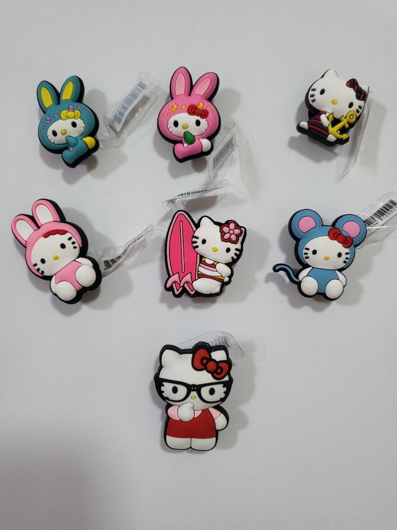 Hello kitty hotsell jibbitz