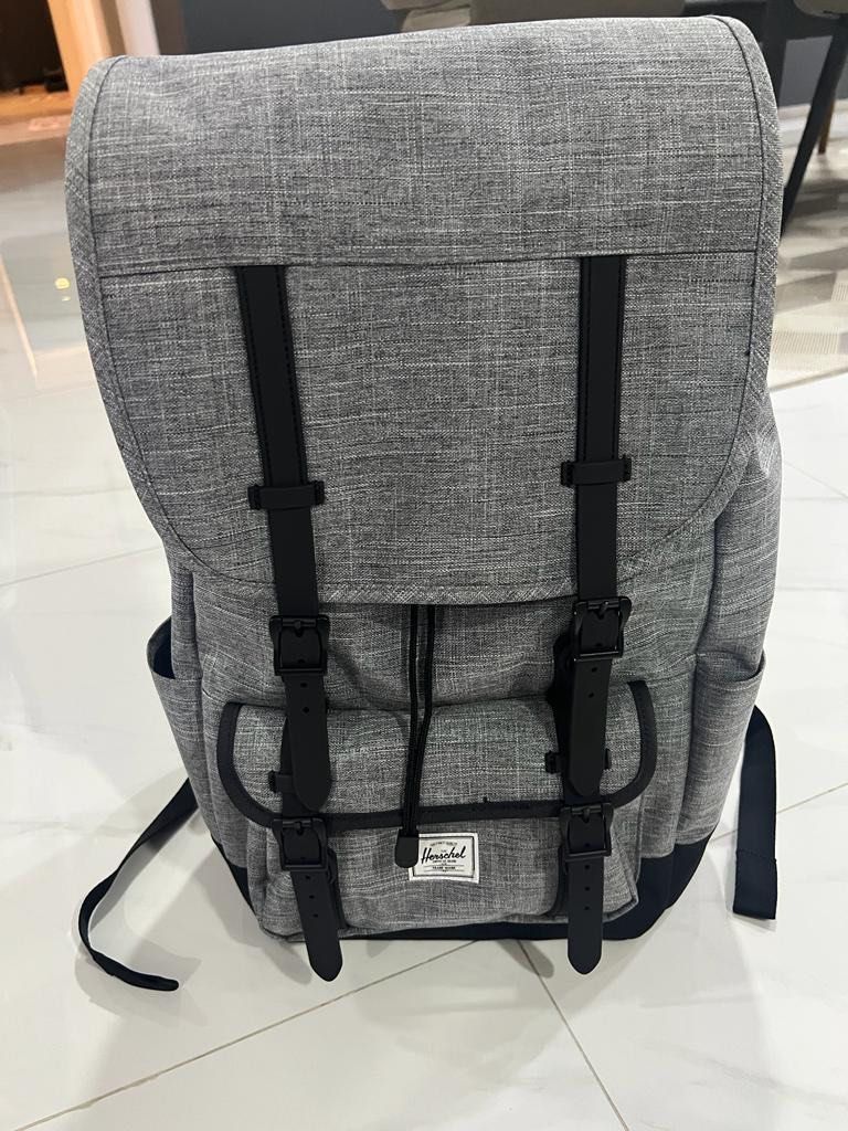 Herschel little america grey crosshatch outlet