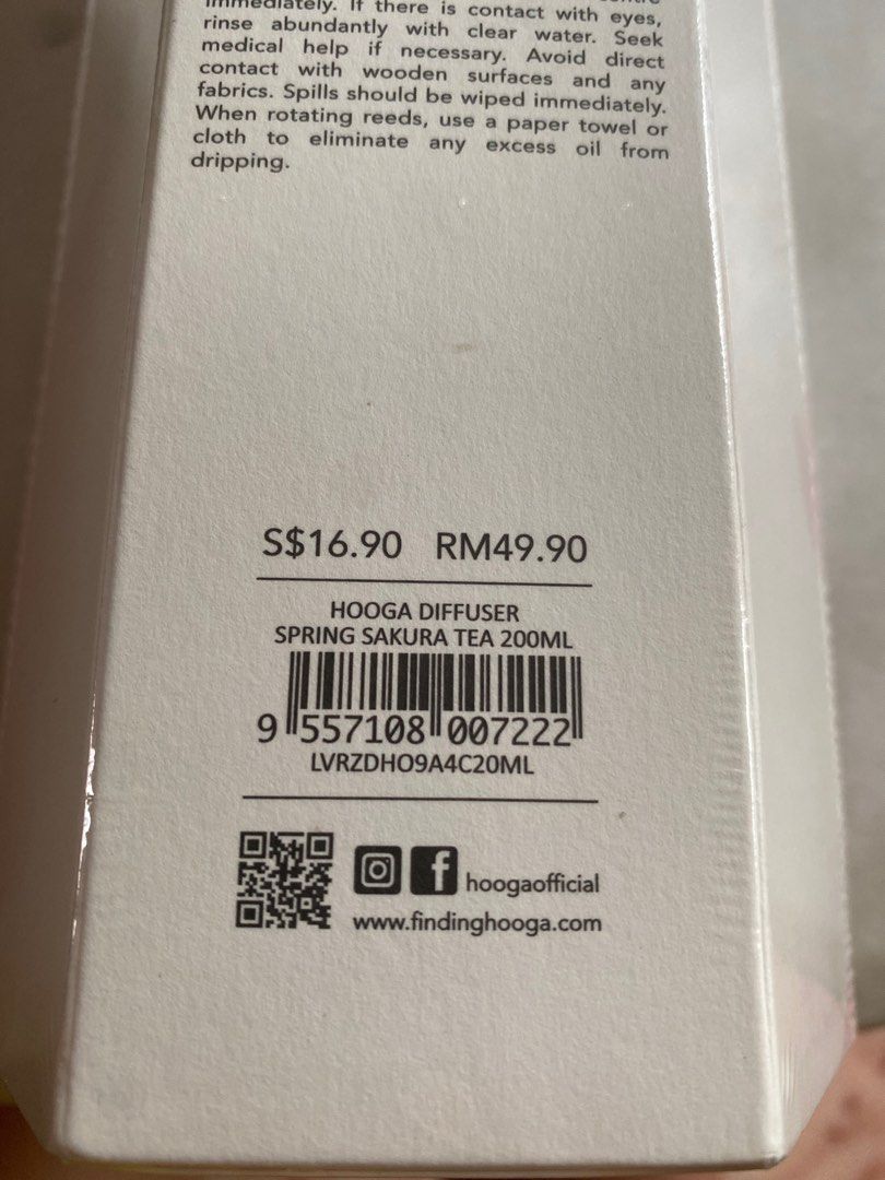 Hooga Reed Diffuser — Spring Sakura Tea, Furniture & Home Living, Home ...