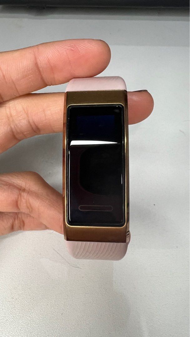 Huawei band 4 best sale pro rose gold
