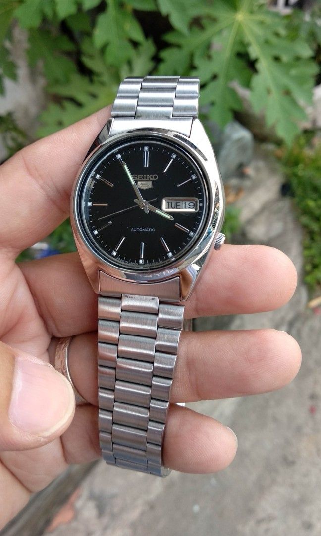 Jam outlet seiko 5