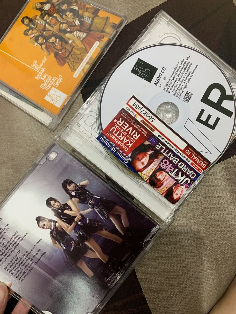 JKT48 CD + DVD “RIVER”
