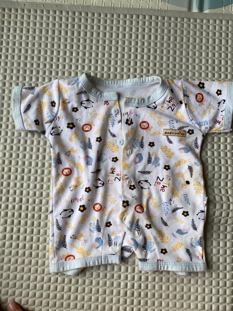 jumper kodok baby chino 3-6 bulan on Carousell