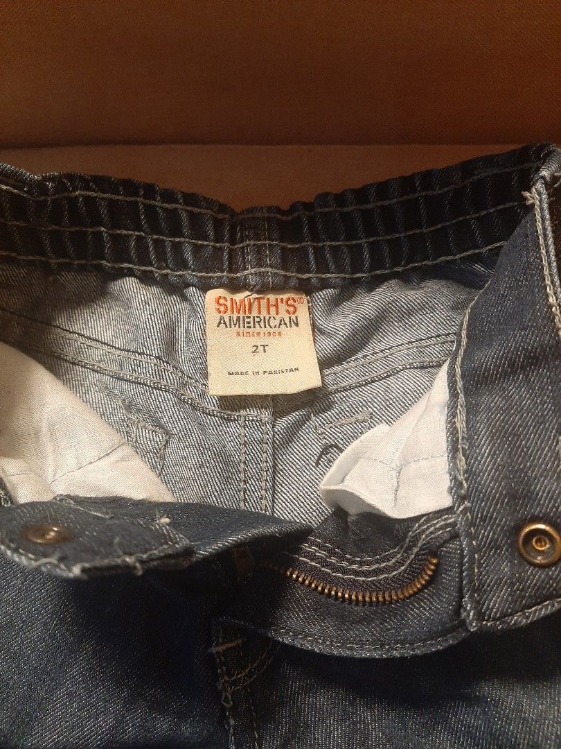 6pcs baby pants/ kids pants (Category: Babies & Kids Fashion) located in Quezon City. Submitted by bellar01 (Listing ID 1239620033, Image 2). Description: take all 500 in very good condition yung isang red pants may dot sa likod send pic nlng po ng dot sa red pants.