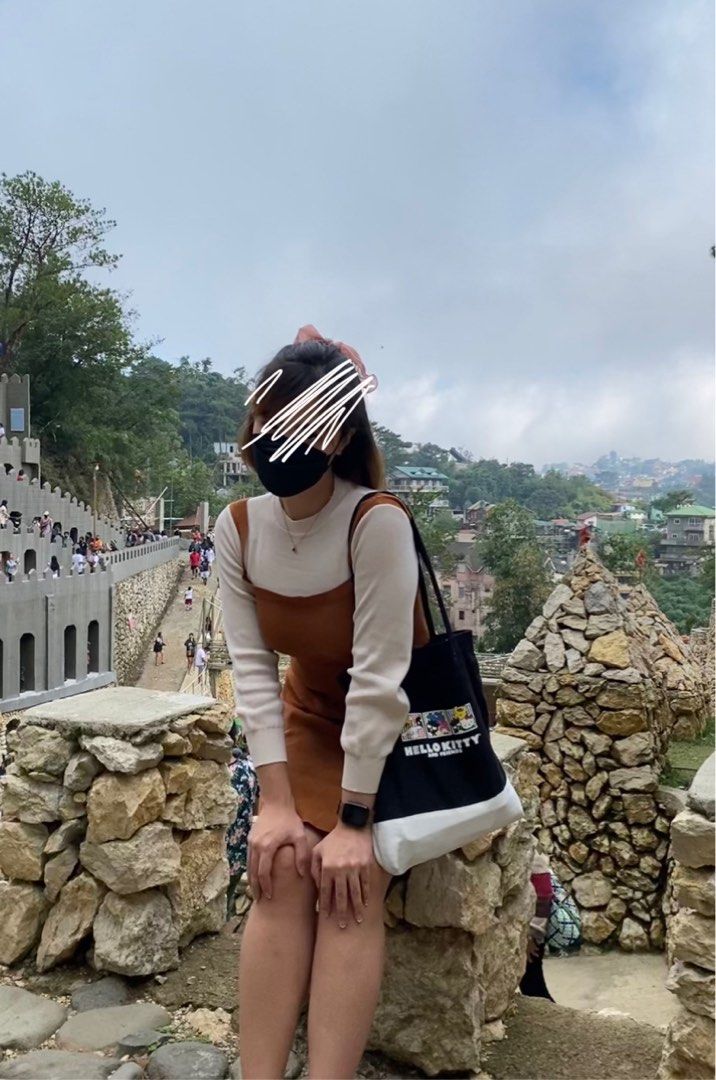 Korean dress (Category: Dresses) located in Makati City. Submitted by decluttelling (Listing ID 1239665241, Image 1). Description: .