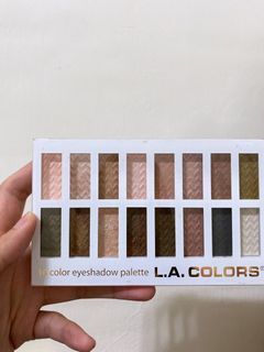 L.A colors16色眼影盤（買化妝品贈這盤