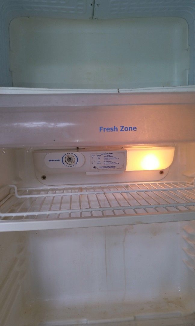 LG REFRIGERATOR NON INVERTER, TV & Home Appliances, Kitchen Appliances