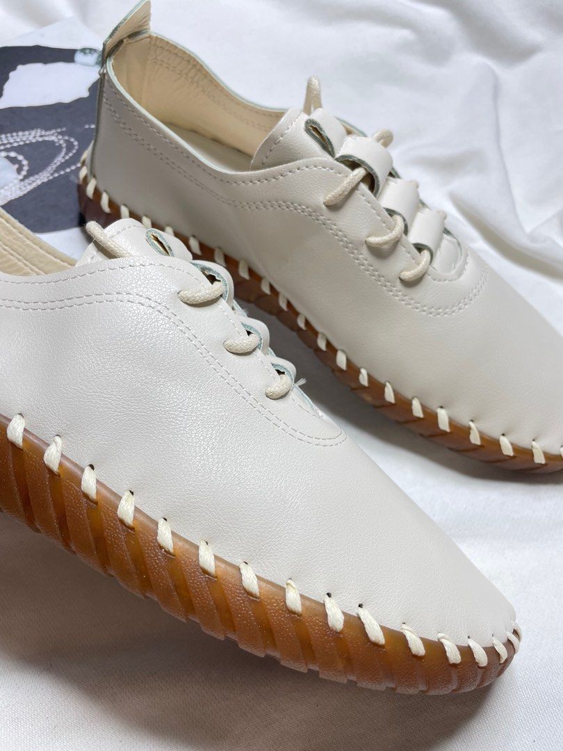 Loafers type, Women's Fashion, Footwear, Shoe inserts on Carousell